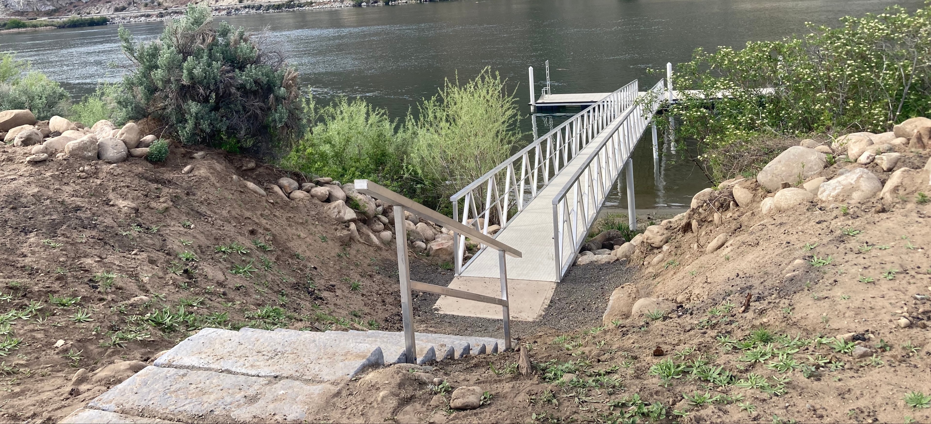 Gangway and aluminum fabrication project photo 9